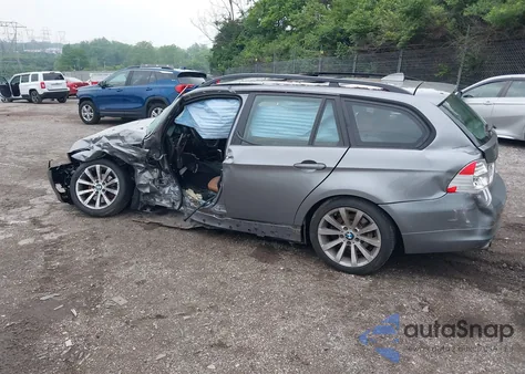 2009 BMW 328I xDrive из США, поврежденный, VIN WBAUU33569A540469